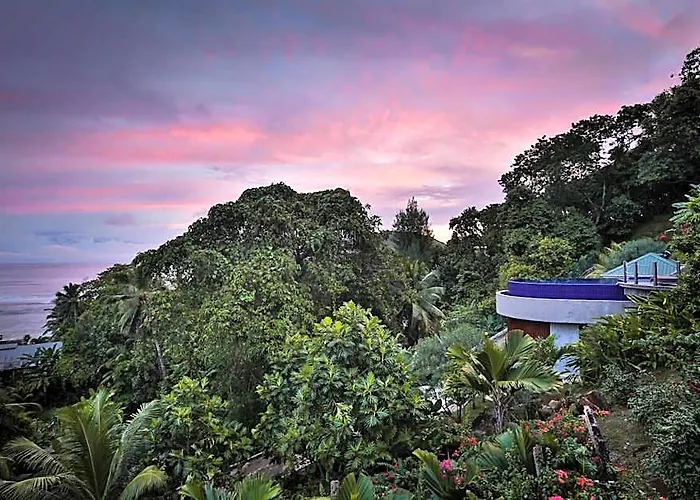 De Jardin Self-catering Hotell 4*