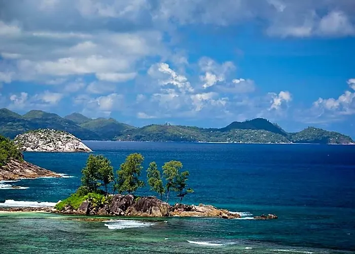 Hotell De Jardin Self-catering Mahe Island
